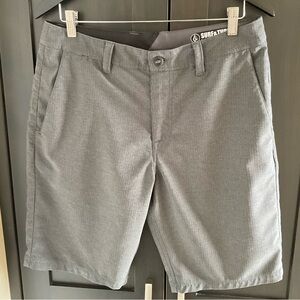 ✅ 2/$20 Volcom Surf&Turf 2-Way Dry Cell Stretch Men's Gray Shorts Sz 32  EUC